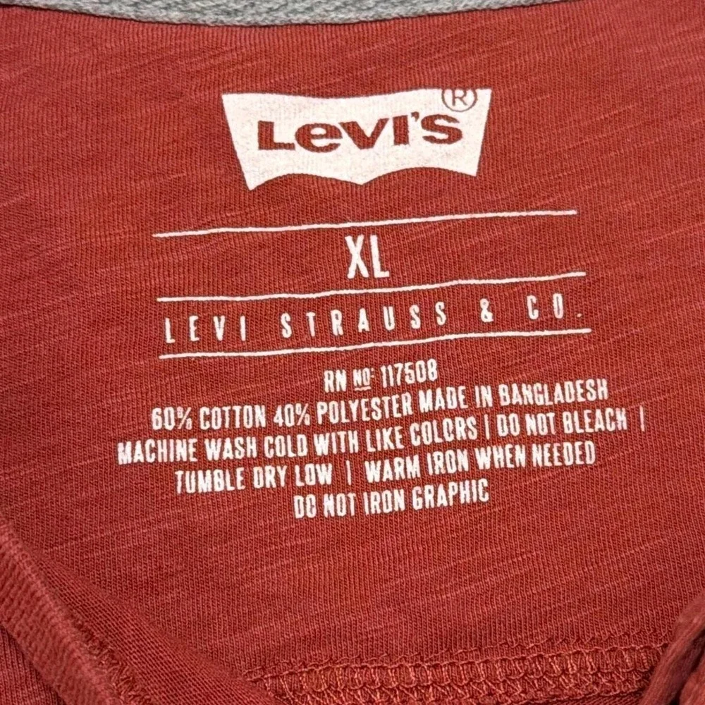 Levi's Henley T-Shirt | Brick Red | XL